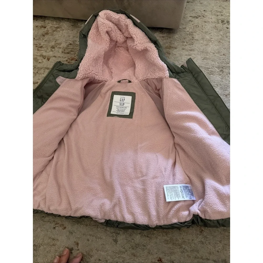 Gap baby girls cold control puffer jacket pink hearts #babygirlsjacket 12-18 Mo